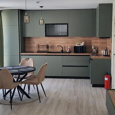 Toscana 11 With Garage 아파트 *